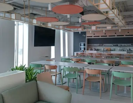 hangelnyelő megoldás közösségi térben